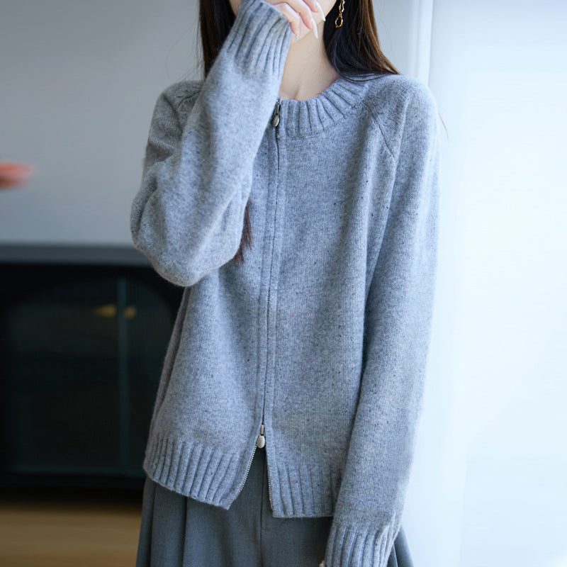 Women's zip cardigan with round neck, fine nep yarn and ribbed finishes Mune Fashion