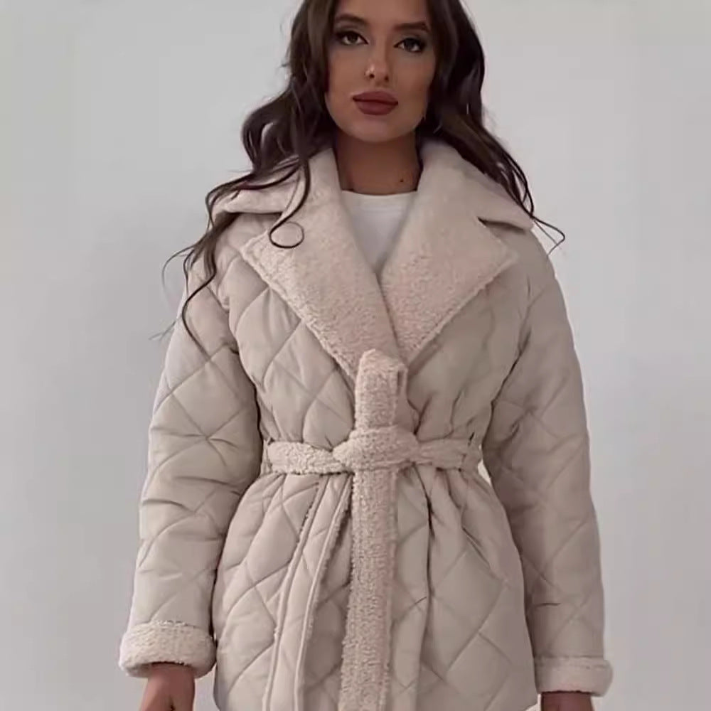 Women’s quilted jacket with teddy lining, fitted belt and large shawl collar Mune Fashion