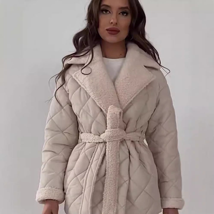 Women’s quilted jacket with teddy lining, fitted belt and large shawl collar Mune Fashion
