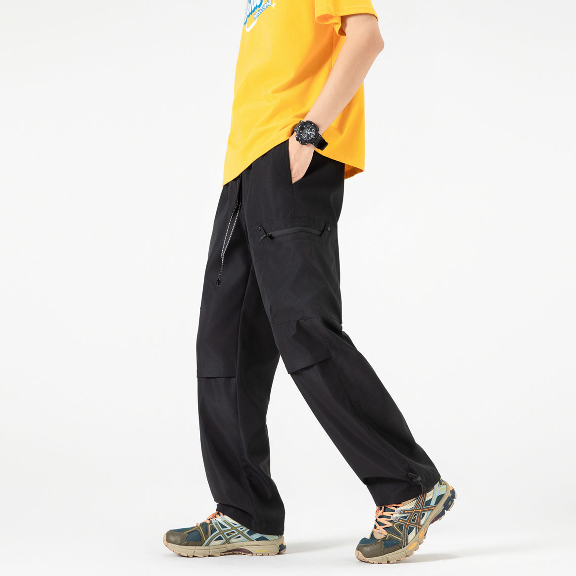 Damen Weite Utility-Cargohose mit verstellbarem Beinabschluss und Multifachtaschen Mune Fashion