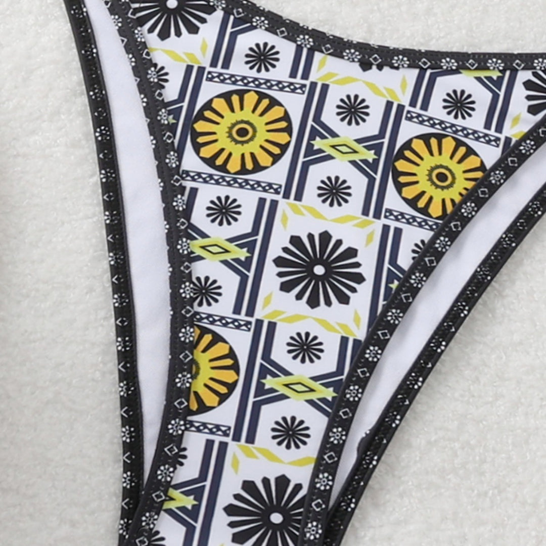 Women's Triangle Bikini with Modern Geometric Pattern Mune Fashion