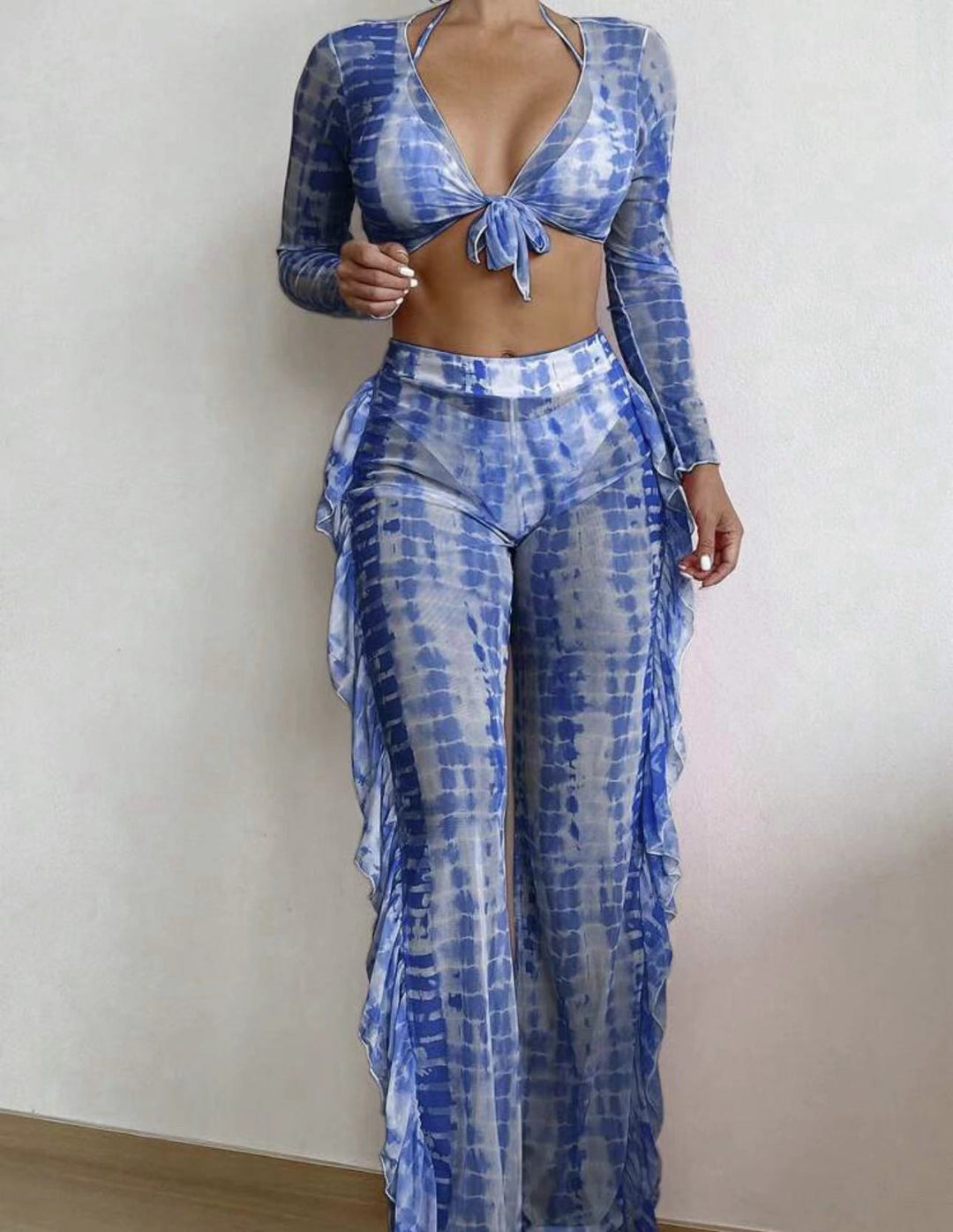 Ladies Beachwear Set with playful wrap design and shimmering accents Mune Fashion