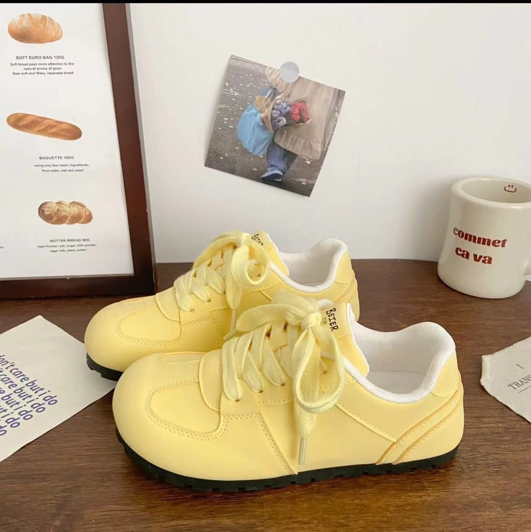 Women's Comfortable Casual Sneakers with Breathable Surface Structure and Non-Slip Sole Mune Fashion