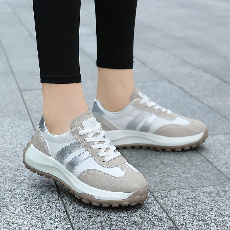 Ladies nan retro-oriented city sneaker with chunky sole, padded comfort insole and suede trim Mune Fashion