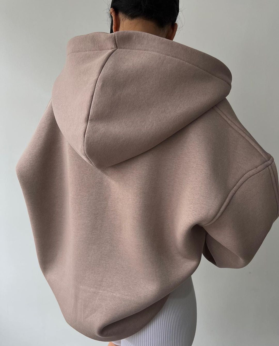 Women's Voluminous Sculpt Hoodie with Oversized Silhouette and Distinctive Hood Mune Fashion