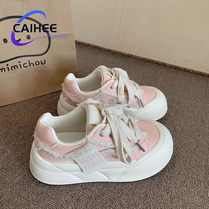 Women Sneakers with trendy star application and comfortable outsole Mune Fashion