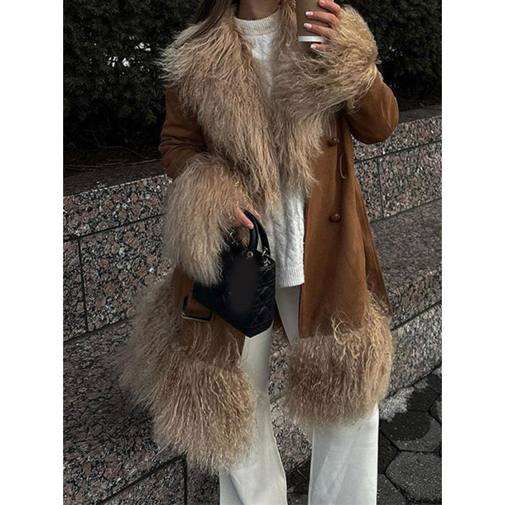 Women's Oversized Coat with Luxurious Faux Fur Mune