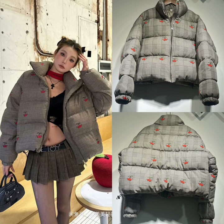 Women's short-cut quilted down-look jacket with stand-up collar and cherry embroidery Mune Fashion