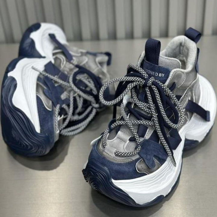 Damen Chunky Plateau-Sneaker mit mehrlagiger sculpted Sohle und Wildleder‑Mesh‑Details Mune Fashion