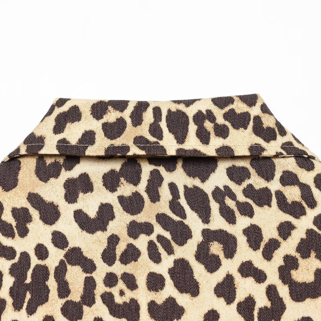 Women's Cropped Bomber Jacket in Oversized Cut with Full Length Zipper and Leopard Print Mune Fashion