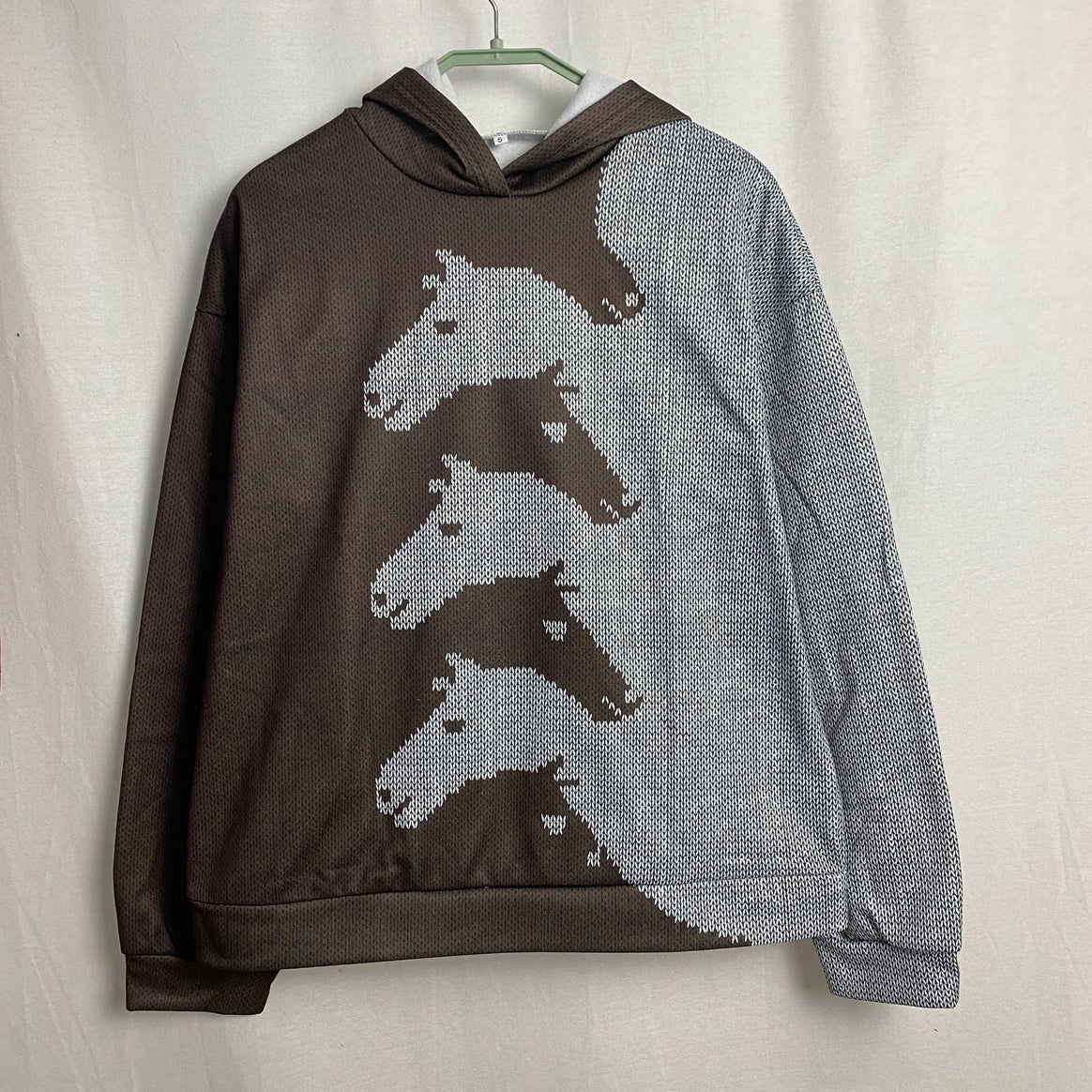 Women's Hoodie with Creative Horse Pattern and Comfortable Fit Mune