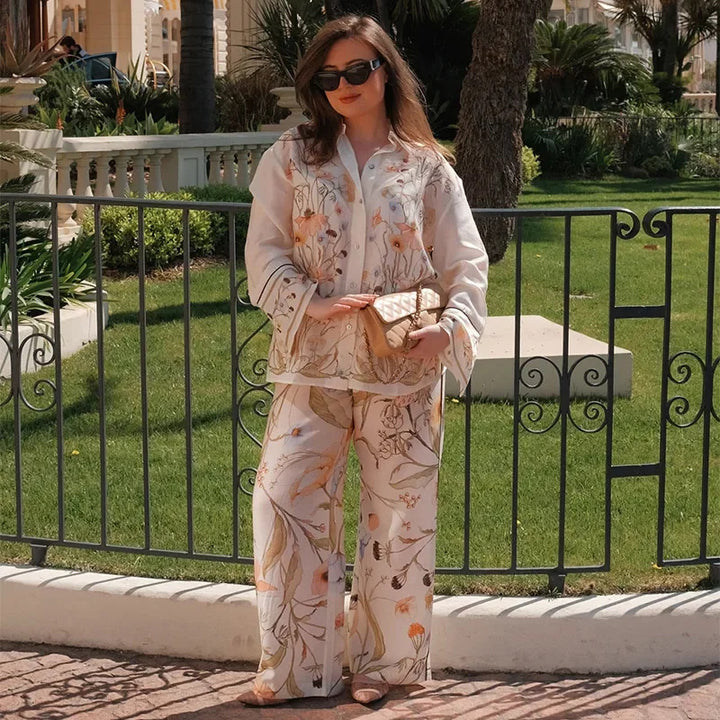 Women's wide linen pants with high waist, palazzo cut and floral watercolor print Mune Fashion