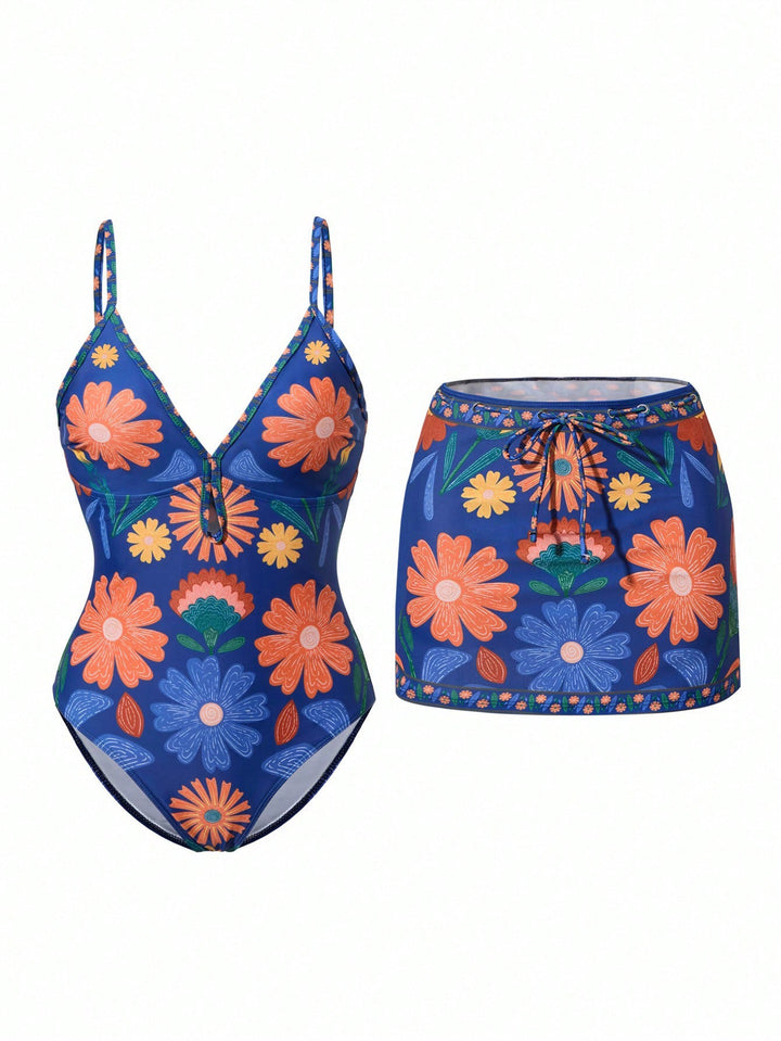 Ladies bikini set with floral design and matching skirt Mune Fashion