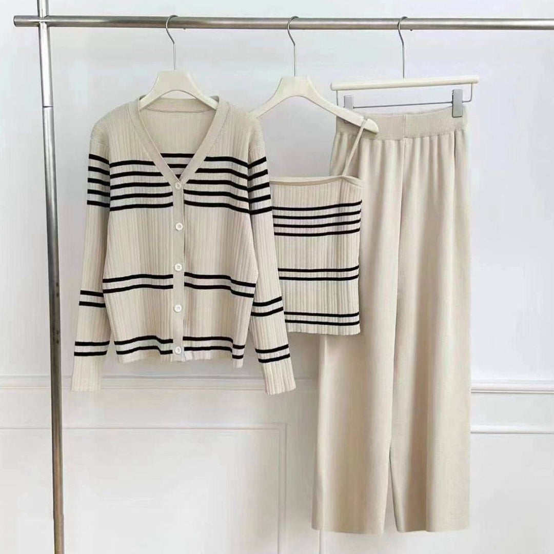 Women's Knit Loungewear Set made of fine ribbed with button cardigan, spaghetti top and wide jogger Mune Fashion