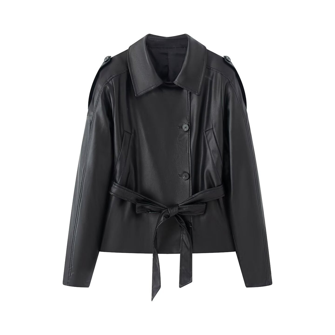 Women's short faux leather trench coat with waist belt and shoulder cape Mune Fashion