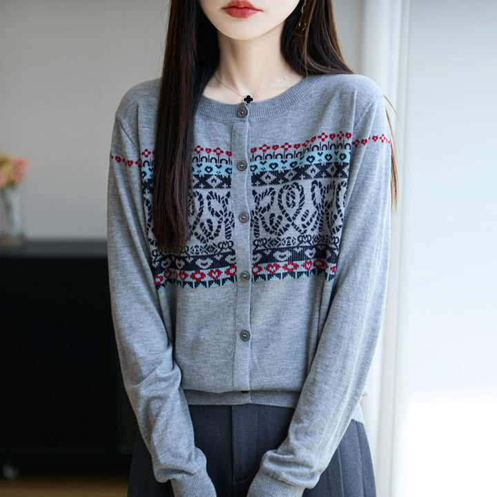 Women's Lightweight Fine Knit Cardigan with Nordic Jacquard Pattern and Fine Button Placket Mune Fashion