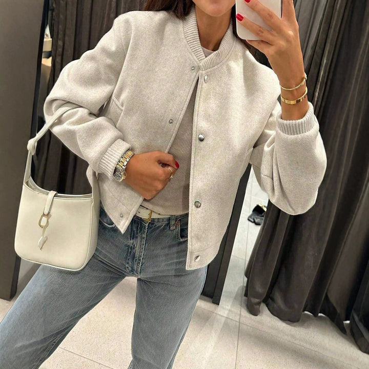Women's short bomber-style jacket made of teddy fleece with ribbed cuffs Drune