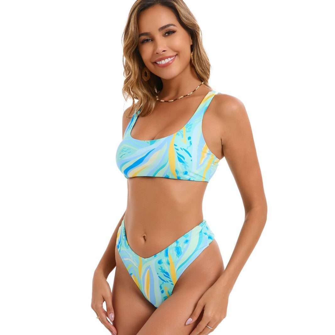 Women's bikini set with modern cut and sporty design Mune Fashion
