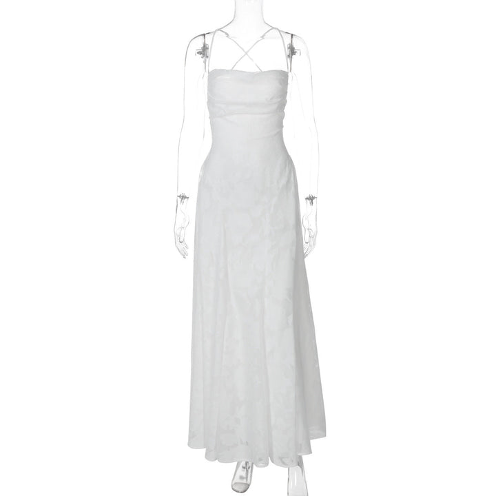 Women Elegant Evening Dress with Fine Floral Patterns and Sophisticated Details Mune