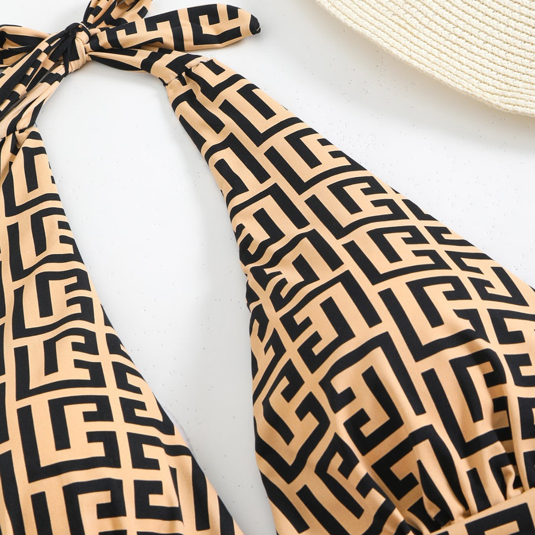 Women's high-cut swimsuit with fashionable pattern Mune Fashion