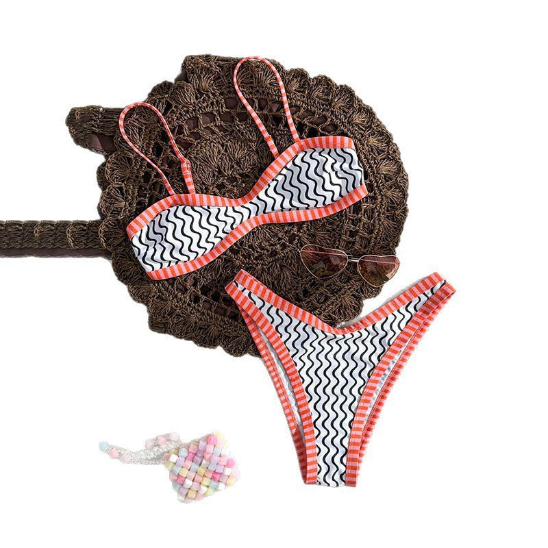Women Bandeau Bikini with exciting wave pattern Mune Fashion