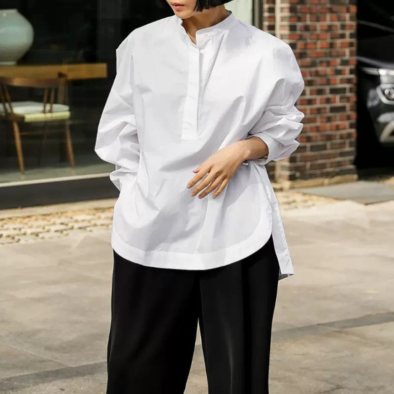 Women's Oversized Shirt made of Cotton Poplin with Kent Collar and Extended Back Mune Fashion