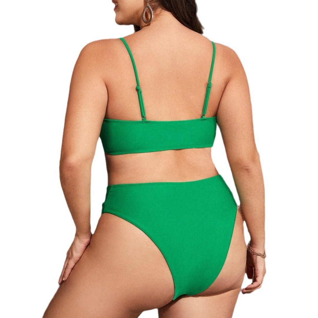 Women High-cut bikini with fashionable knot element Mune Fashion