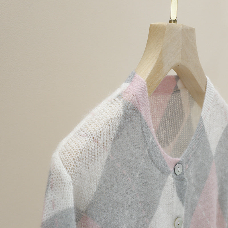 Women Fine Round Neck Cardigan with Diamond Argyle Pattern made of Lightweight Fine Knit Mune Fashion