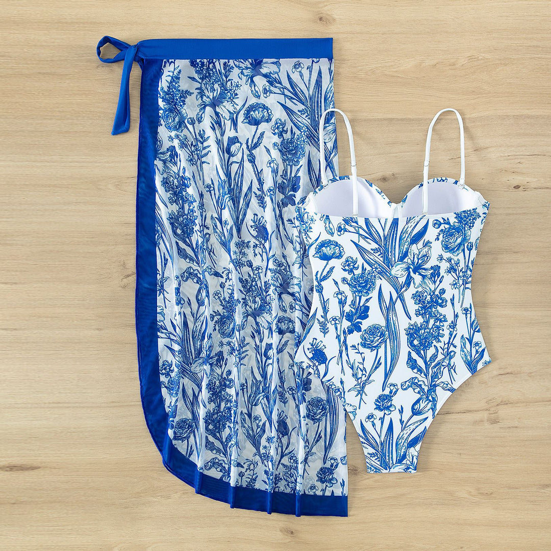 Women's swimwear with floral pattern and transparent sarong cover Mune Fashion
