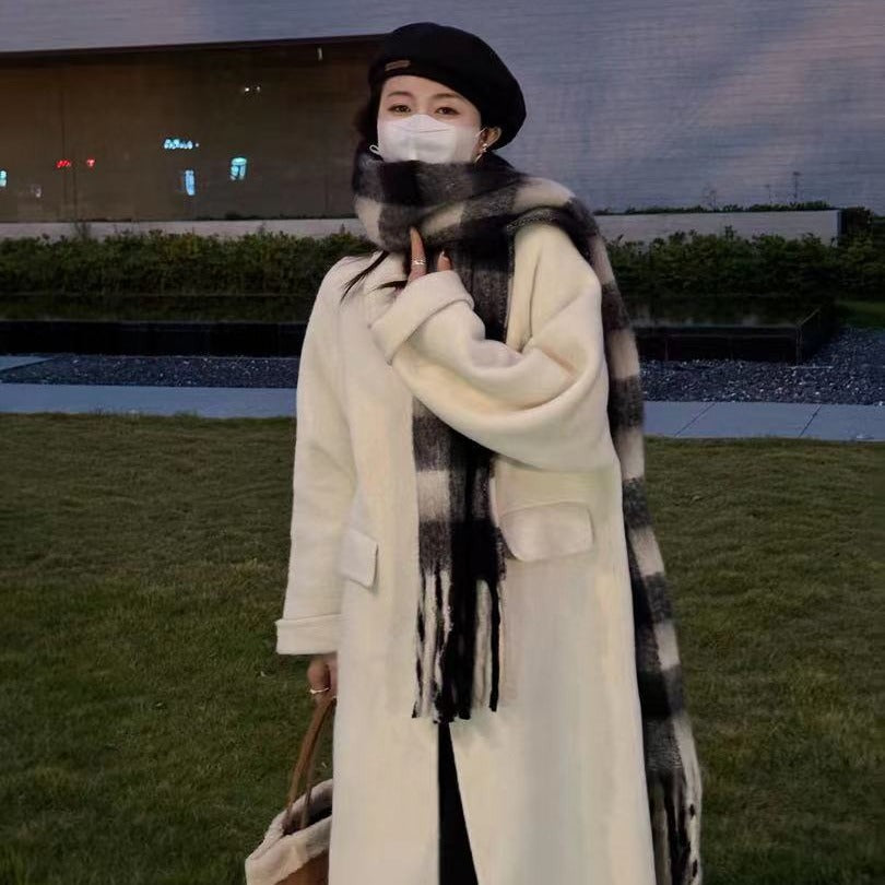 Women's Oversize Wool Blend Coat Knee-Length with Concealed Button Placket and Relaxed Shoulder Line Mune Fashion