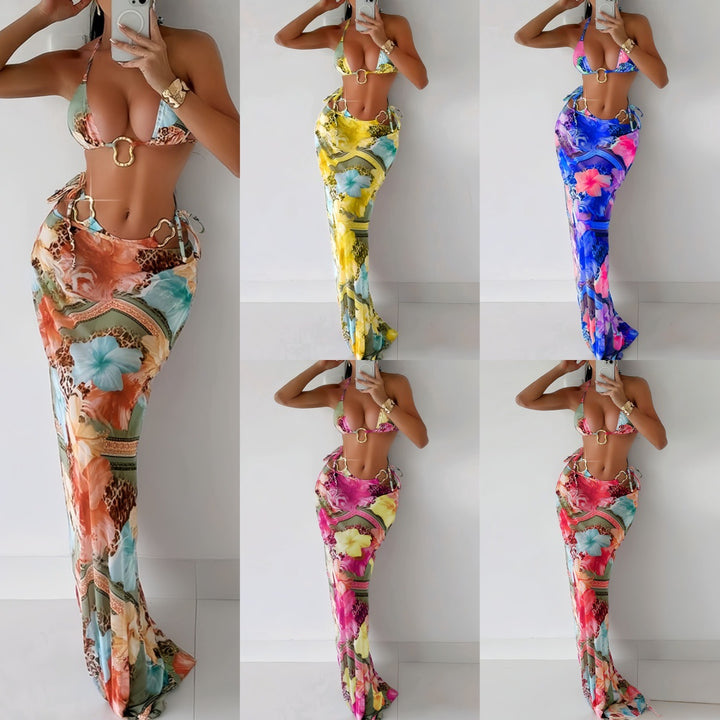 Women's elegantly cut beach dress with floral design Mune Fashion