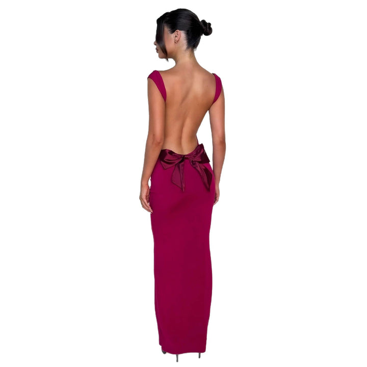 Women's body-hugging evening dress with square neckline and wide straps Mune Fashion
