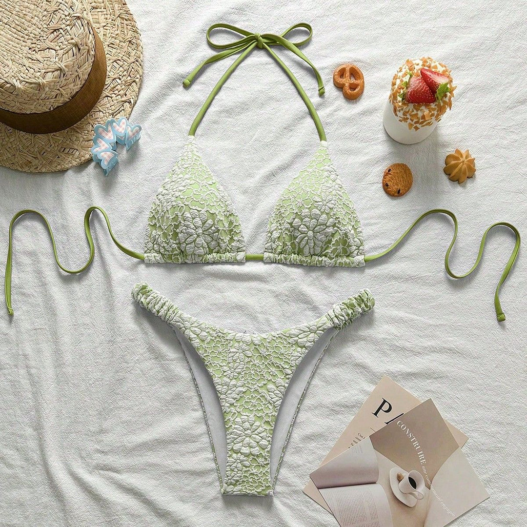 Women Flower-Decorated Triangle Bikini Mune Fashion