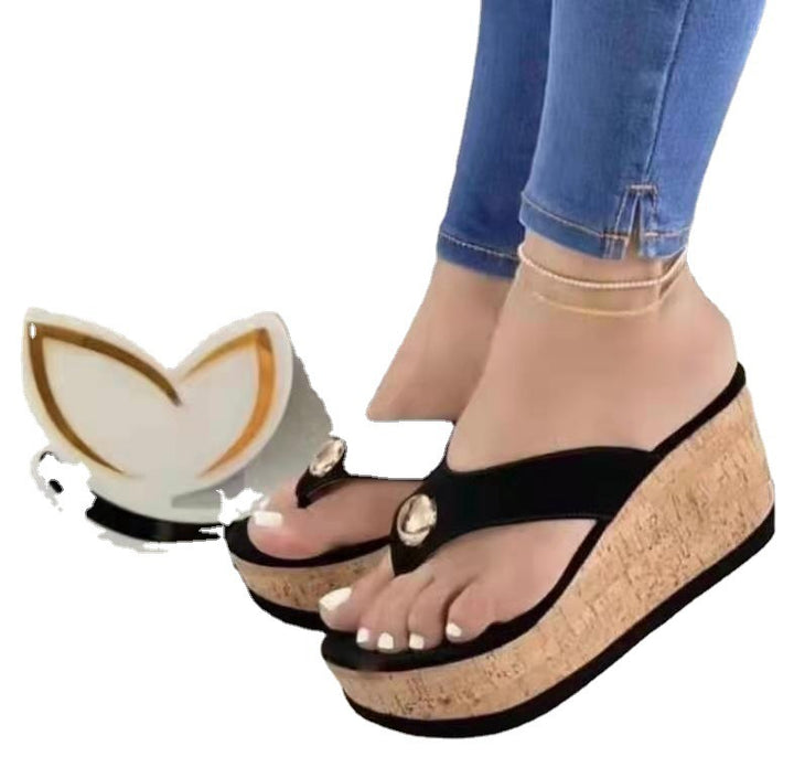 Women's wedge flip-flops with cork wedge sole, padded comfort insole and decorative ornament Mune Fashion