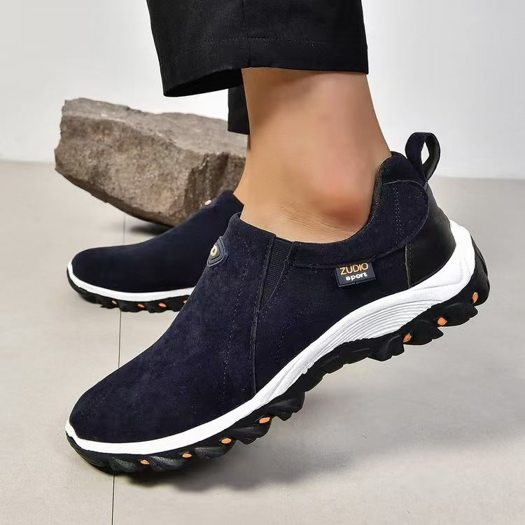 Men's robust slip-on sneakers in suede look with elastic inserts and profiled rubber outsole Mune Fashion