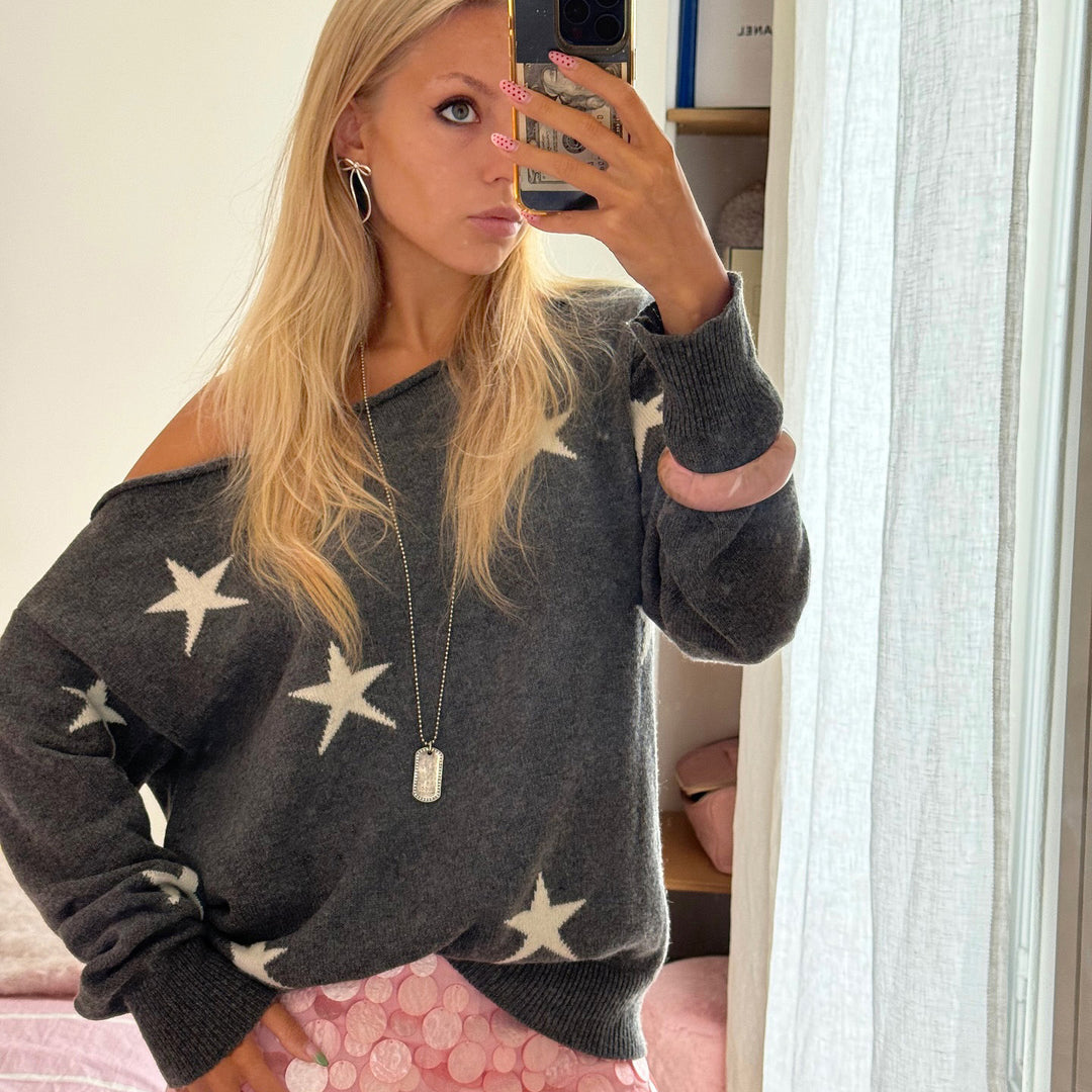 Women Off-Shoulder Oversized Knit Sweater with Star Pattern and Ribbed Hem Mune Fashion