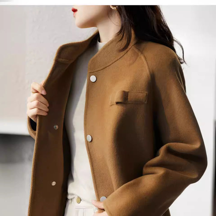 Women’s fashionable transition jacket with practical pockets Mune Fashion