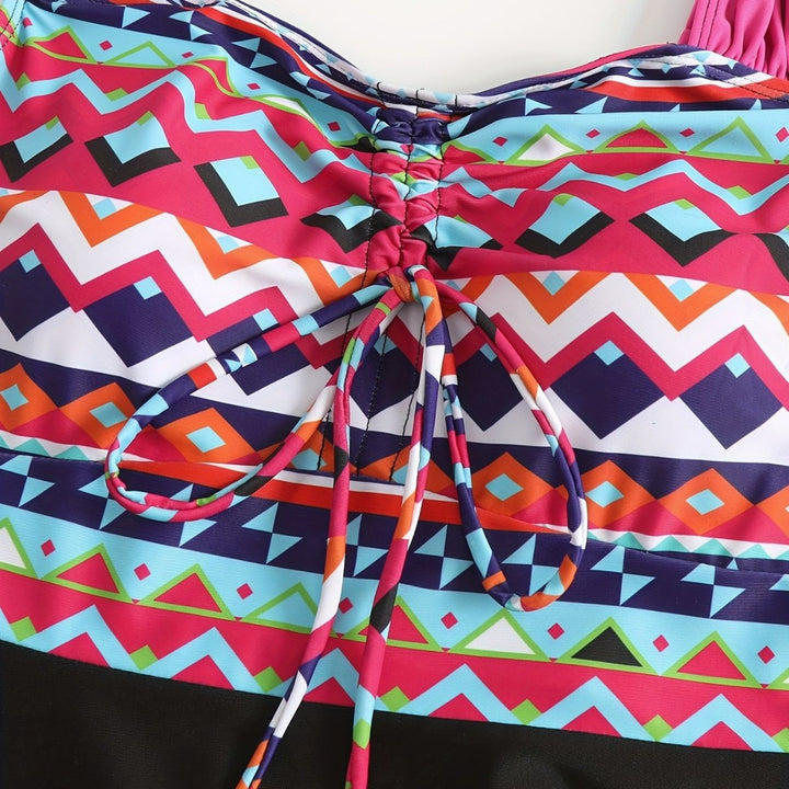 Ladies sporty swimsuit set with trendy top and shorts Mune Fashion