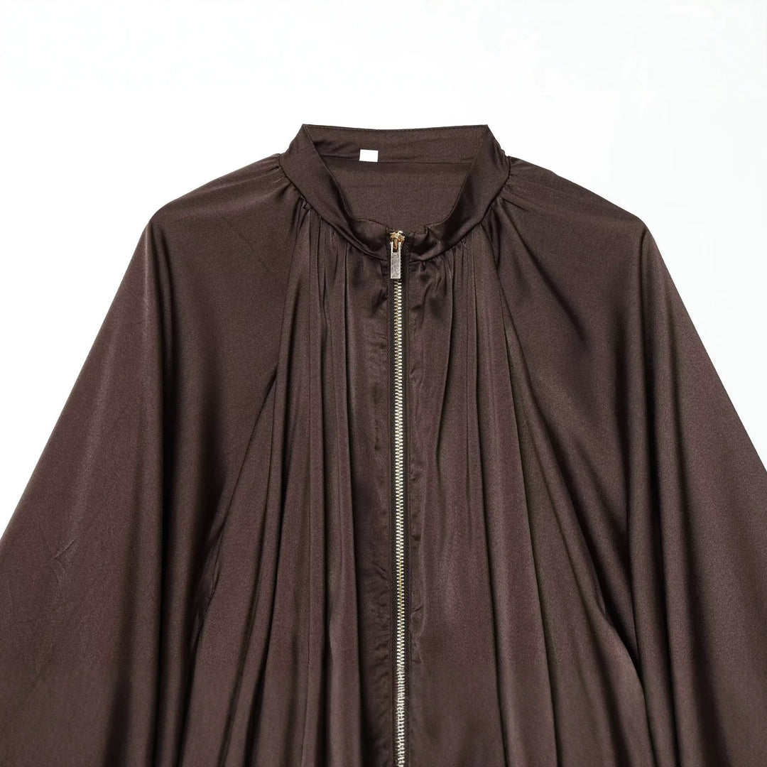 Women's cape jacket with central zipper, wide cape cut and voluminous bat sleeves Mune Fashion