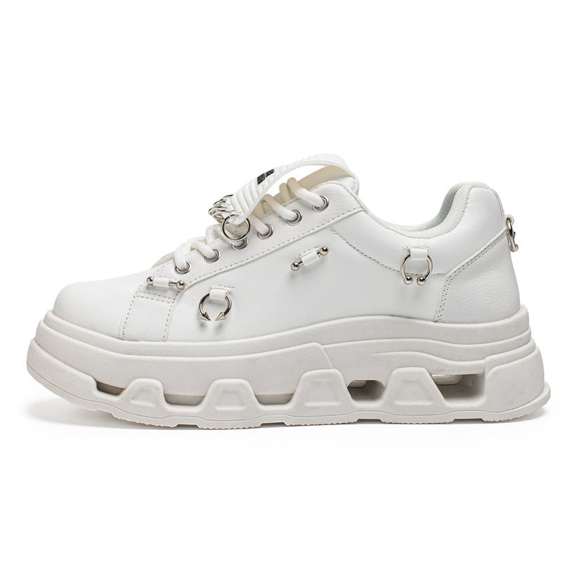 Unisex platform sneaker in punk urban style with metal rings and distinctive profile sole Mune Fashion