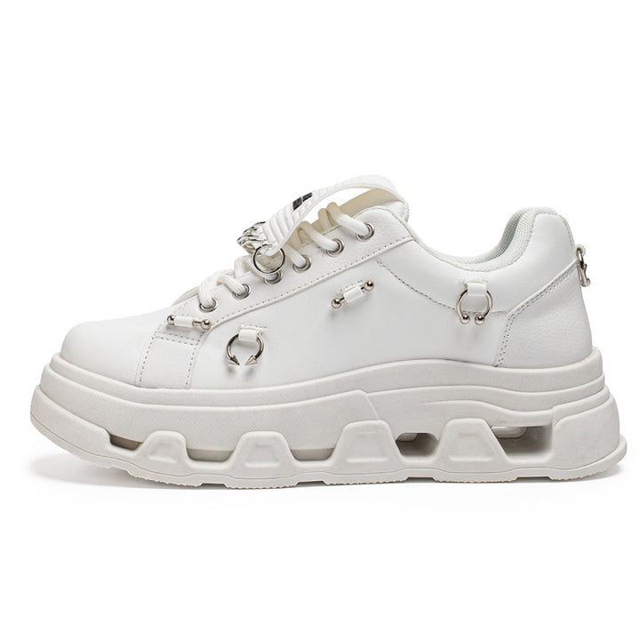 Unisex platform sneaker in punk urban style with metal rings and distinctive profile sole Mune Fashion