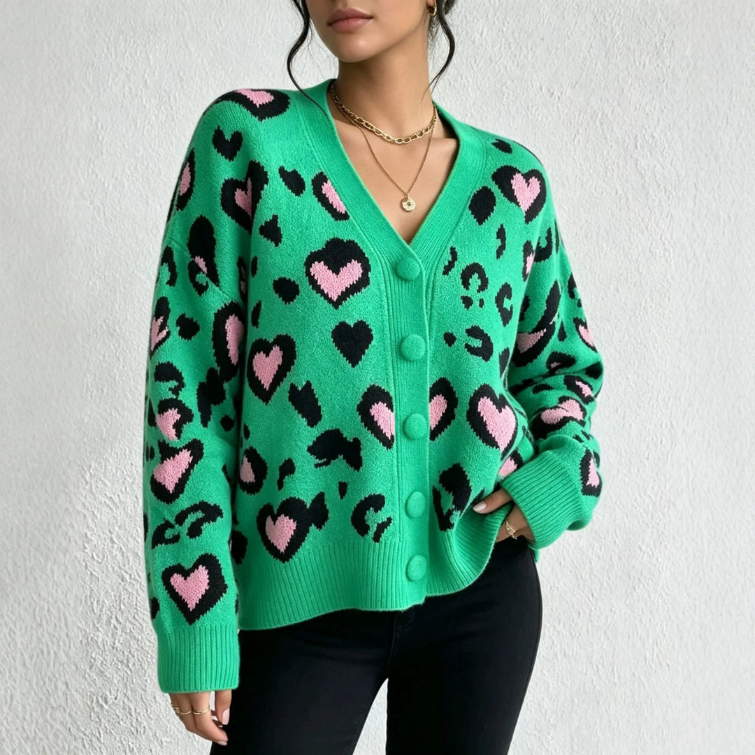 Women's knitted cardigan with heart-leopard jacquard, V-neck and large fabric buttons Mune Fashion