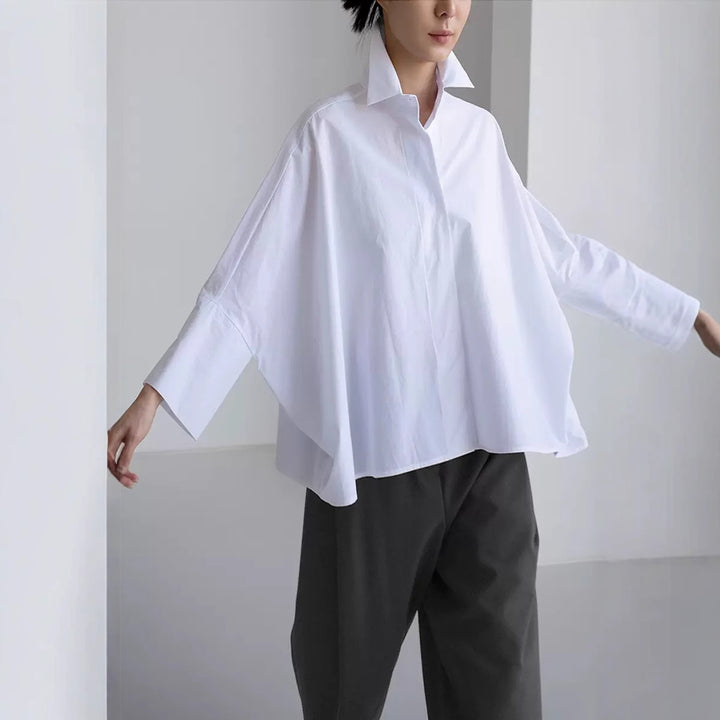 Women Oversized Poplin Mune Fashion blouse with bat sleeves and concealed button placket Mune Fashion