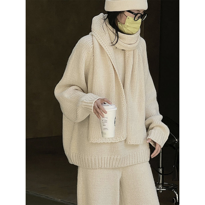 Women Relaxed Chunky Knit Raglan Sweater with Wide Hem and Ribbed Finish Mune Fashion