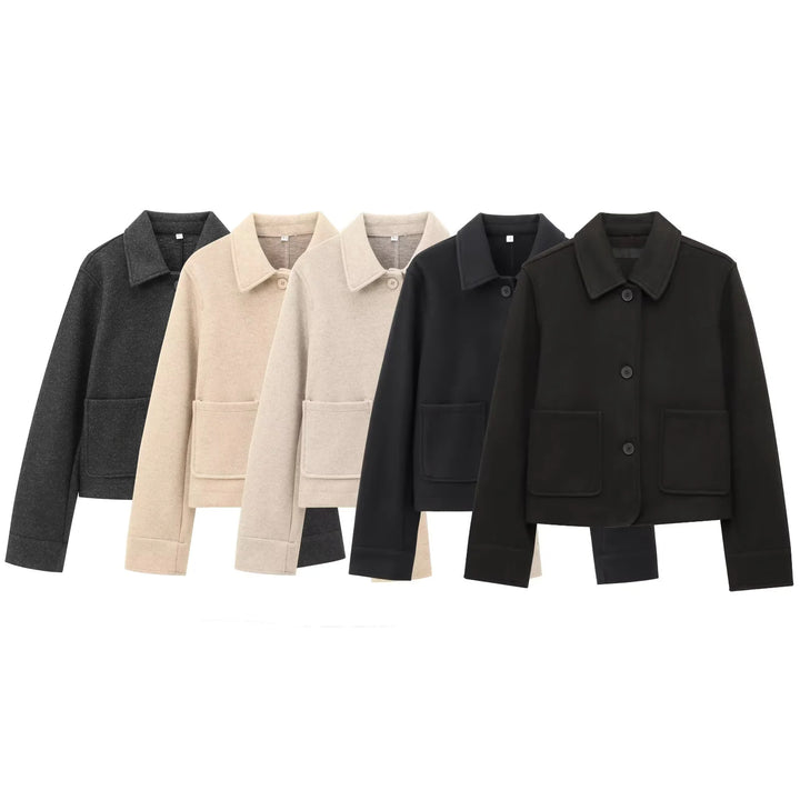 Women's short wool jacket with shirt collar, patch pockets and clean boxy silhouette Mune Fashion