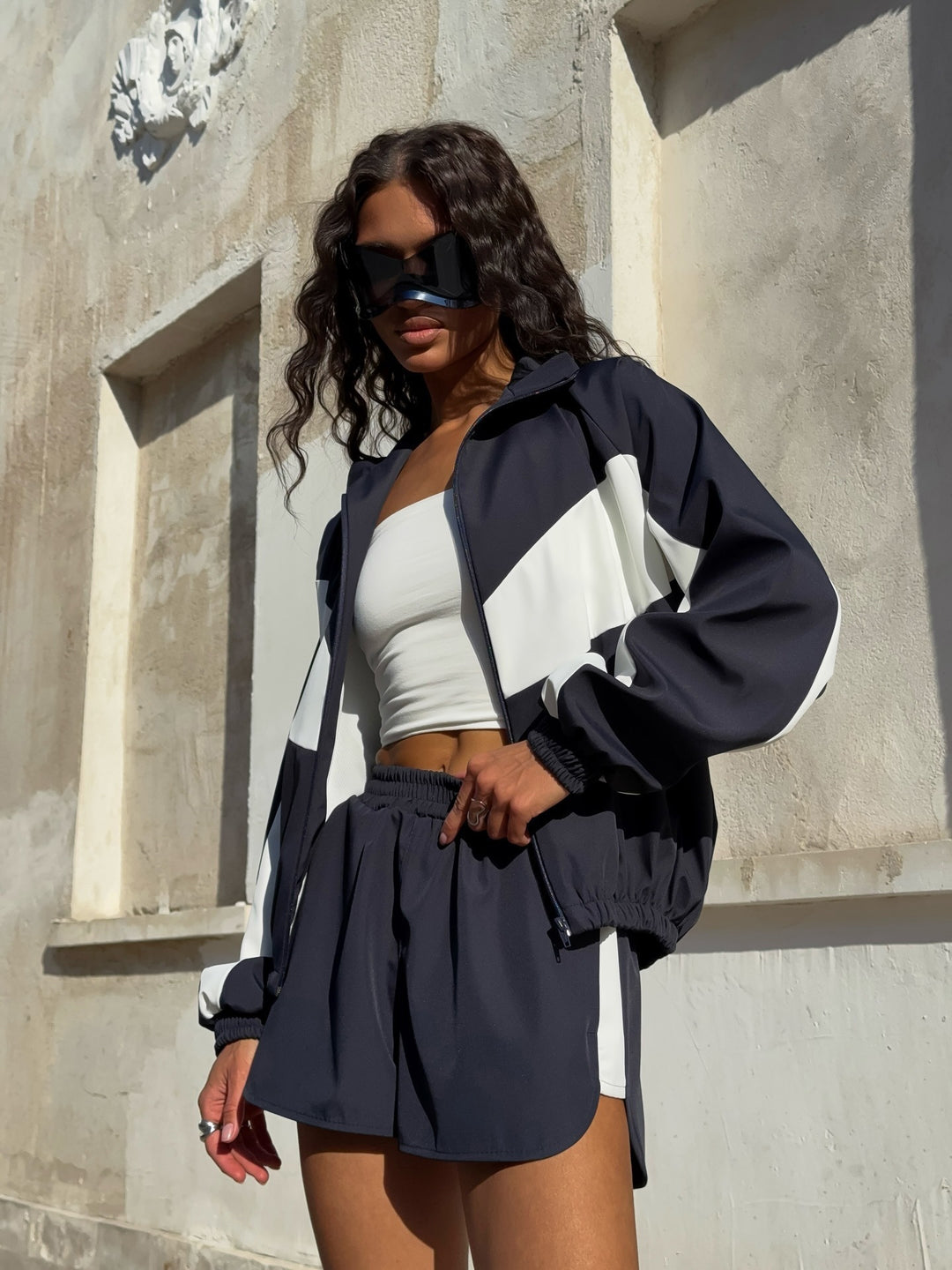 Women's casual athleisure set with windproof short jacket, stand-up collar and elastic high-waist shorts Mune Fashion