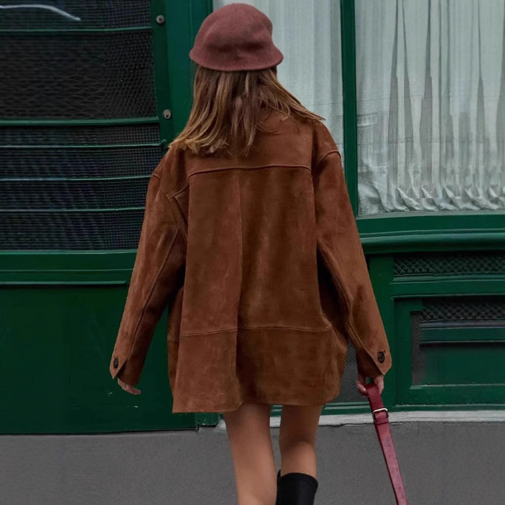 Women's suede leather jacket with wide cut, shirt collar and patch pockets Mune Fashion