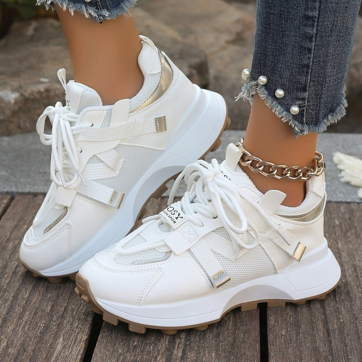 Women Chunky Plateau Sneaker with breathable mesh and mounted straps Mune Fashion