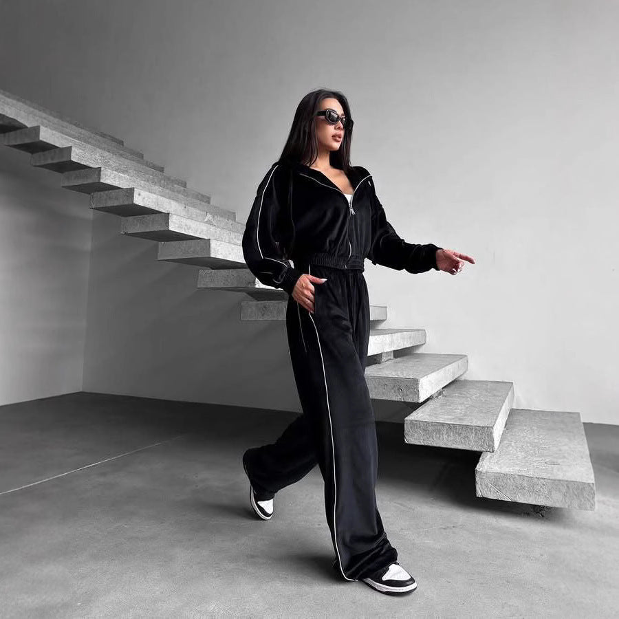 Women Velvet Lounge Set with Cropped Zip Hoodie and Wide High-Waist Jogger Mune Fashion