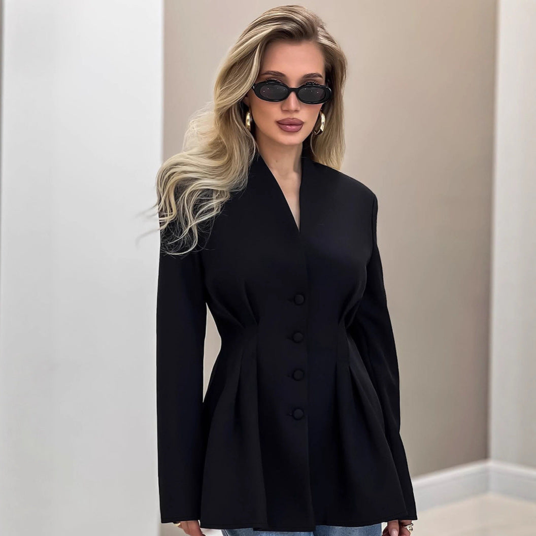 Women's nan tailored blazer with Vienna seams, covered buttons, and fitted pleated silhouette Mune Fashion